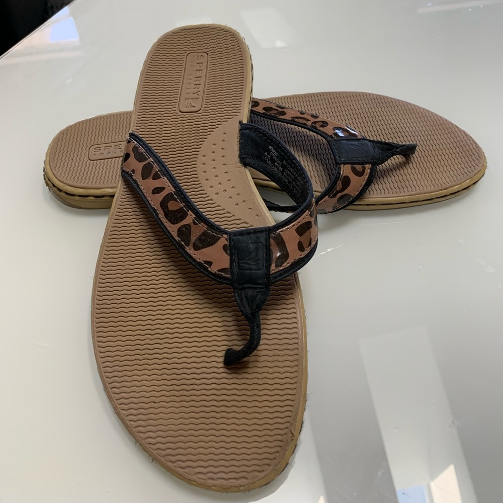 SZ 9 (M) Sperry Top Sider Leather Upper Animal Print Sandals
